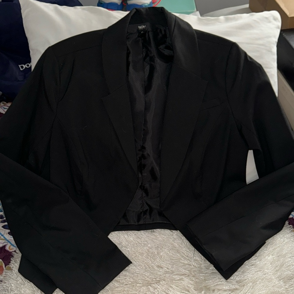 Black Shrunken jacket with open front